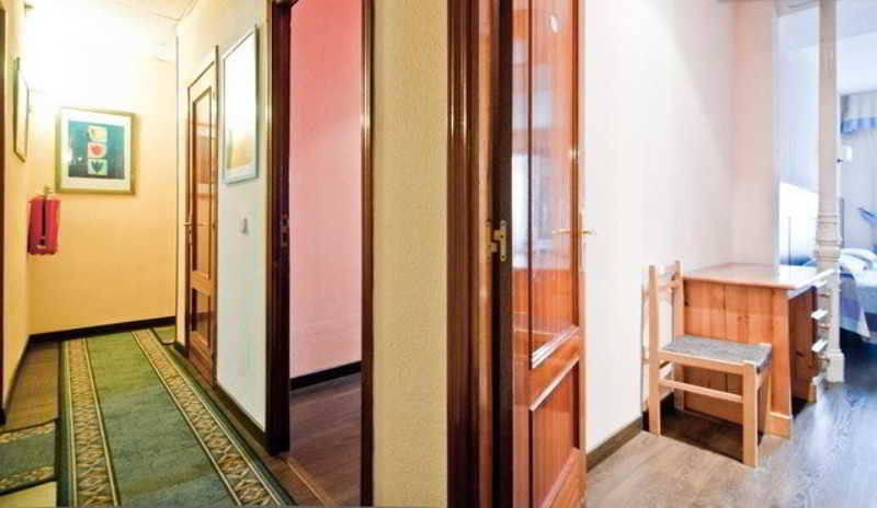 Hostal Gallardo Madrid Eksteriør bilde