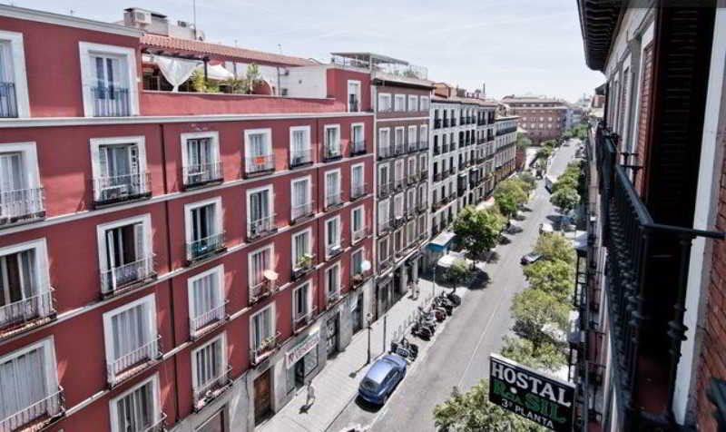Hostal Gallardo Madrid Eksteriør bilde