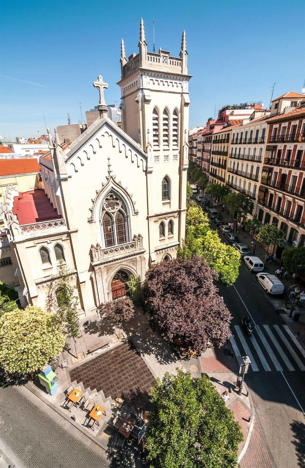 Hostal Gallardo Madrid Eksteriør bilde